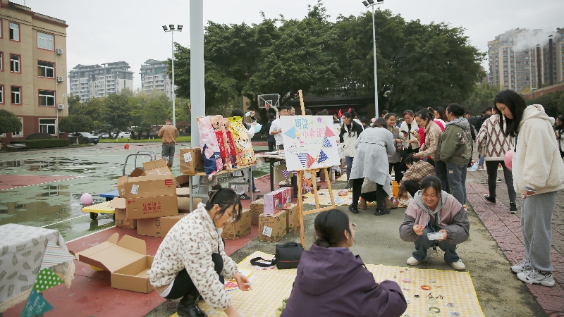 文化周|共享闲置，“集市”行乐，安博官方网站开展爱心集市公益活动